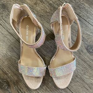 Gianni Bini silver glitter heels